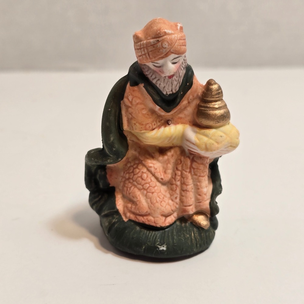 Kneeling Wise Man Nativity Figurine Gold Gift Ceramic‎